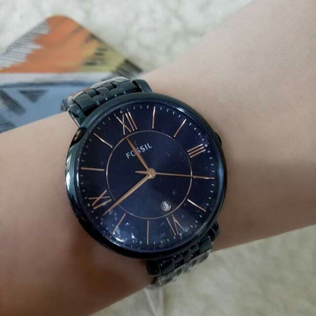 fake fossil smartwatch