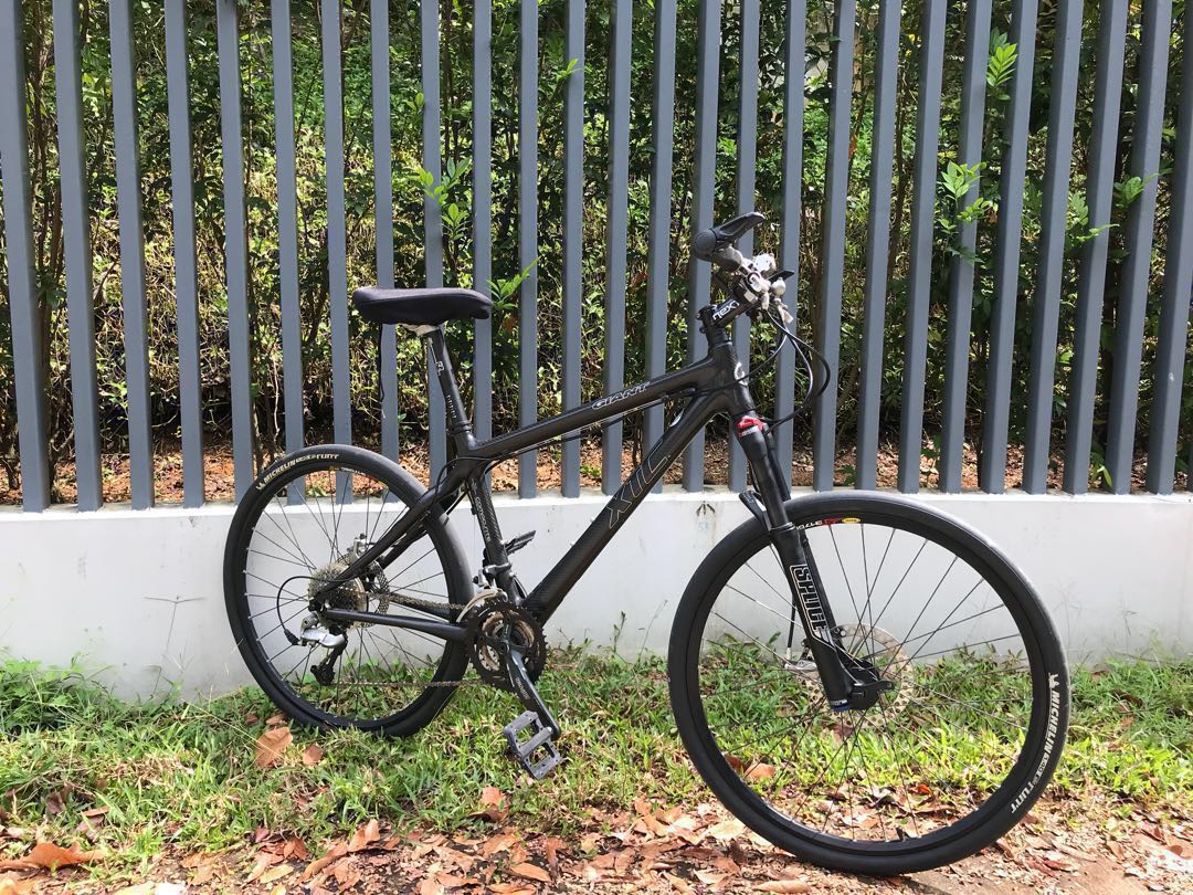 Full Carbon Giant XTC Hybrid commute bike Sports Equipment