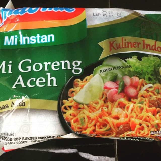 INDOMIE MIE GORENG ACEH, Makanan & Minuman, Makanan Instan di Carousell