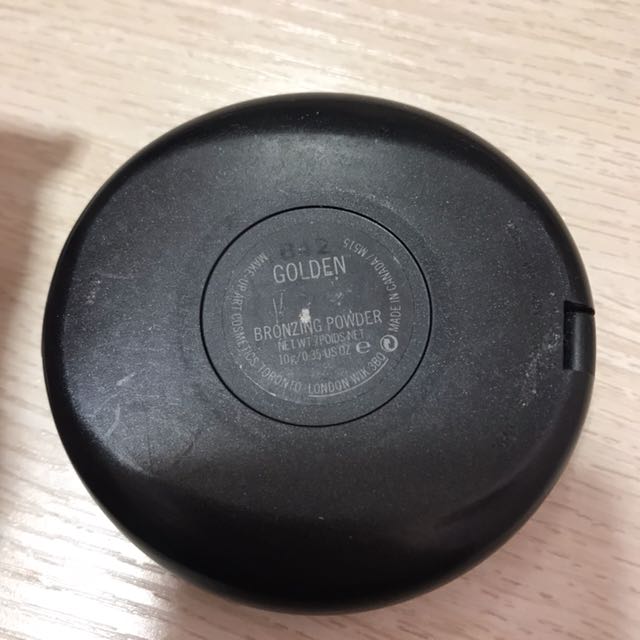 Mac bronzer （分類：化妝品）位於 Hong Kong。 由 iamlusze 提交（商品編號 158099323，圖片 2）。簡介： 。