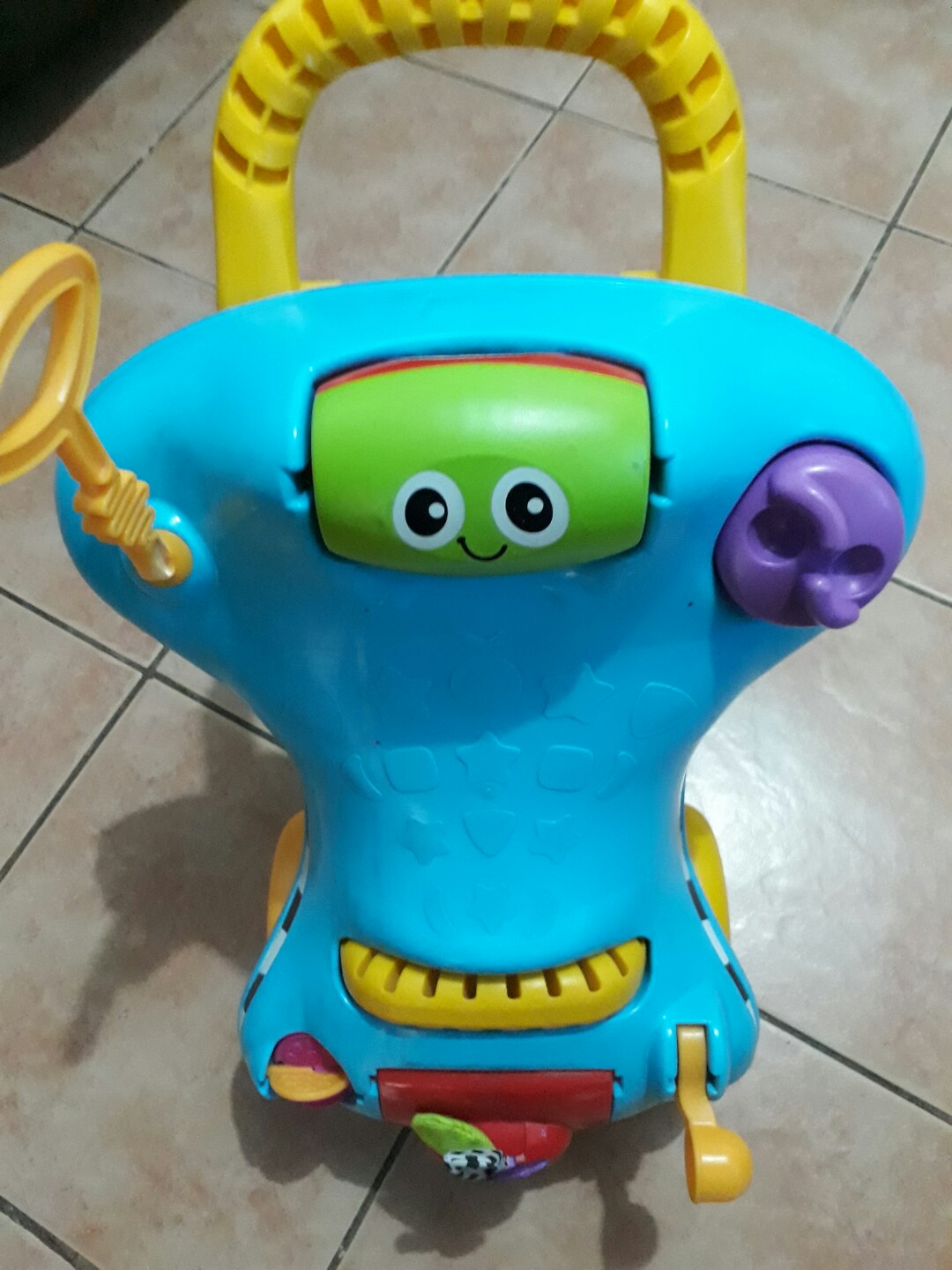 Playskool toy car, Babies & Kids, Infant Playtime on Carousell