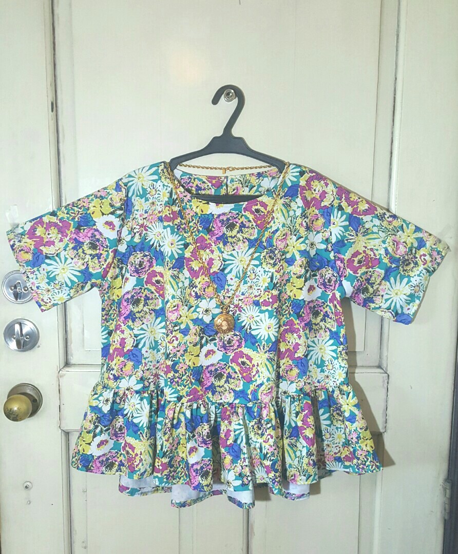 Plus Size PePlum Floral colorful blouse (Category: Blouses) located in Mandaluyong City. Submitted by sweetplumpsize (Listing ID 157968482, Image 1). Description: PePlump Floral colorful blouse size: xl up to 2x *not stretchy,soft fabric ***Measurement (Laid flat) Shoulder- 15' Armhole- 9' Chest- 23.4' Waist-24' Length- 23.
