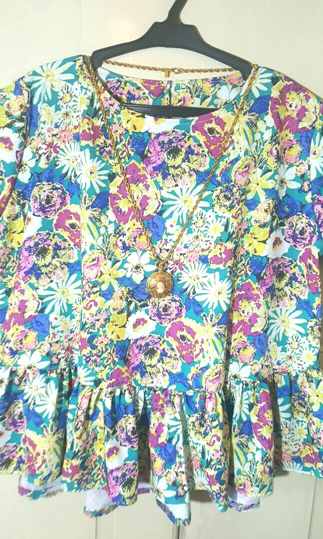 Plus Size PePlum Floral colorful blouse (Category: Blouses) located in Mandaluyong City. Submitted by sweetplumpsize (Listing ID 157968482, Image 3). Description: PePlump Floral colorful blouse size: xl up to 2x *not stretchy,soft fabric ***Measurement (Laid flat) Shoulder- 15' Armhole- 9' Chest- 23.4' Waist-24' Length- 23.