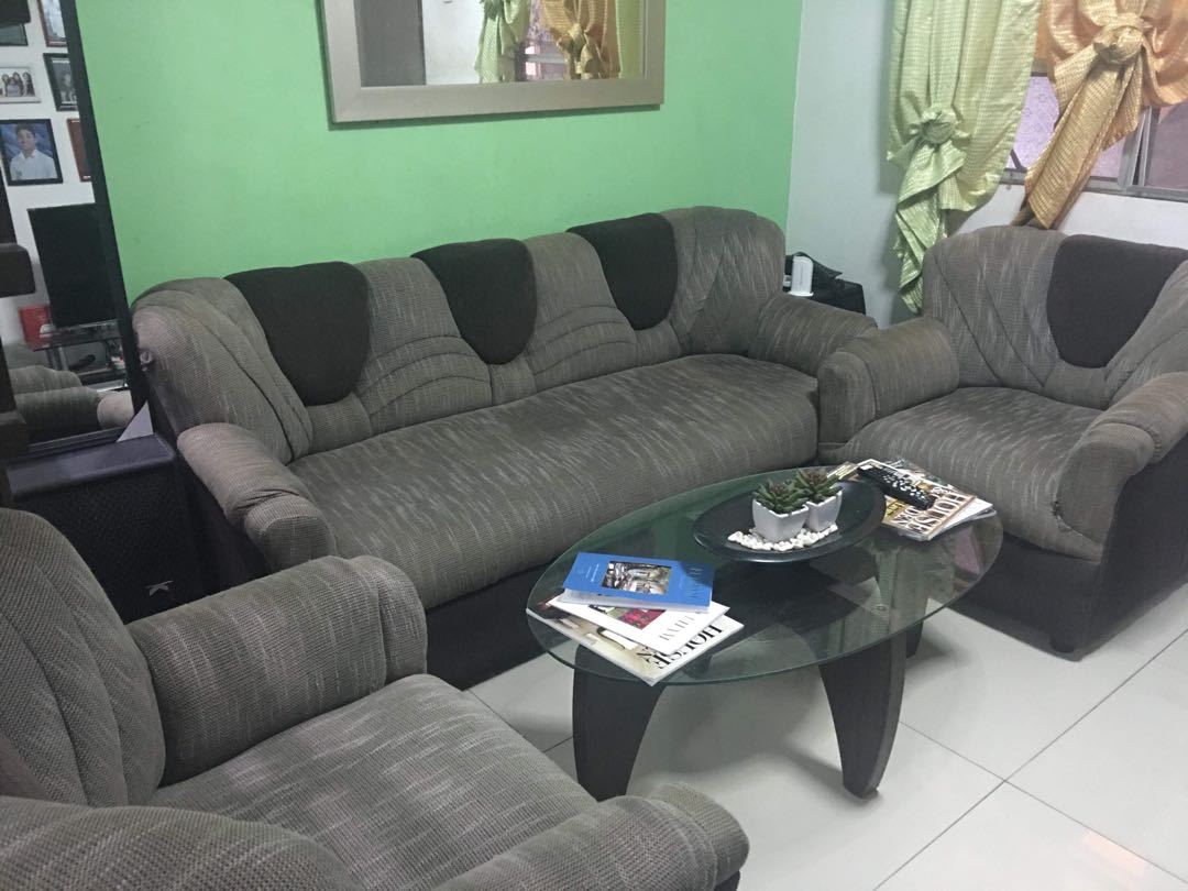 sala set sofas only slightly used