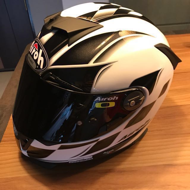 Airoh gp500 carbon Clearance