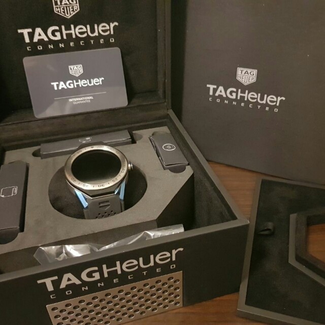 Tag Heuer Connected Modular 45 45mm Silver Titanium Bezel Black Rubber Strap Box Paper Warranty Valid Until 2020 Fesyen Pria Jam Tangan Di Carousell