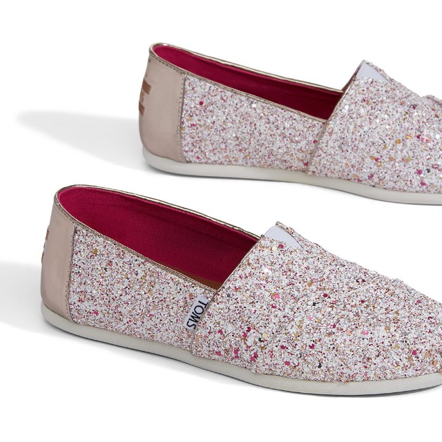 TOMS CANDY CANE GLITTER PARTY WOMEN S CLASSICS