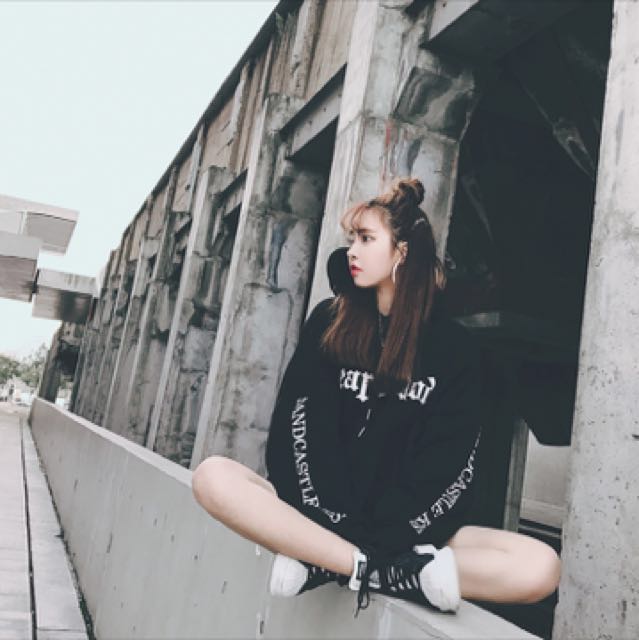 korean hoodie girl