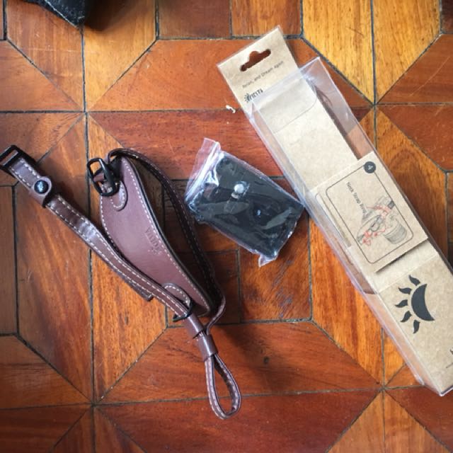 Camera Hand leather strap (Category: Camera Bags & Carriers) located in Manila. Submitted by gregorydv1 (Listing ID 158206930, Image 1). Description: .