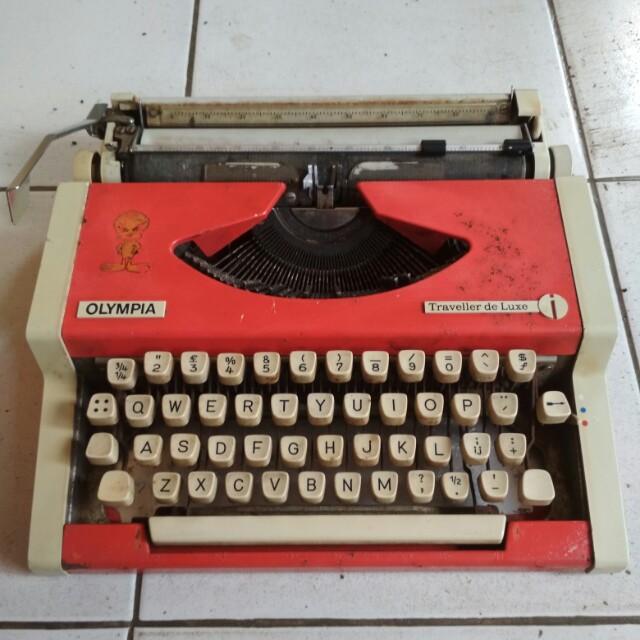 Jual Mesin Tik Jadul Si Pingkii Antik Lainnya Di Carousell