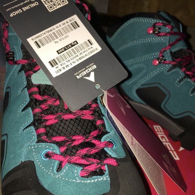 Sepatu Hiking Wanita Fesyen Wanita Sepatu Di Carousell