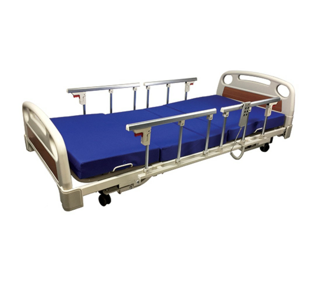 3 crank Electric Hospital Bed, Furniture & Home Living, Furniture, Bed
