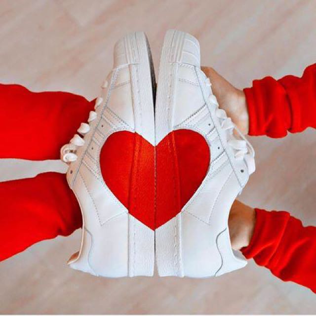 superstar 80s half heart shoes
