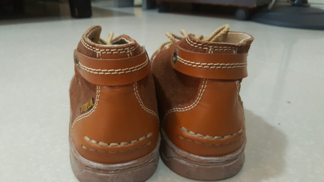 Caterpillar Boots (Category: Boots) located in Manila. Submitted by syril (Listing ID 158324551, Image 2). Description: .