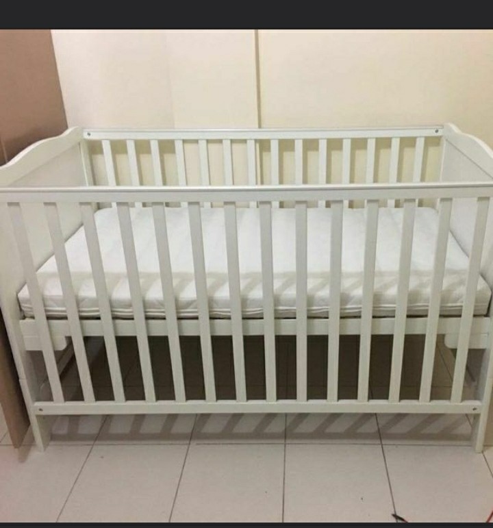 Dwelling 2025 wooden crib