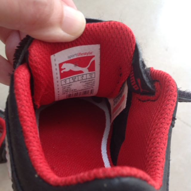 Excellent Condition Puma Ferrari shoes in UK5 size Babies Kids