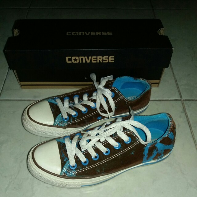 Sepatu Converse Ori Everything Else Others On Carousell