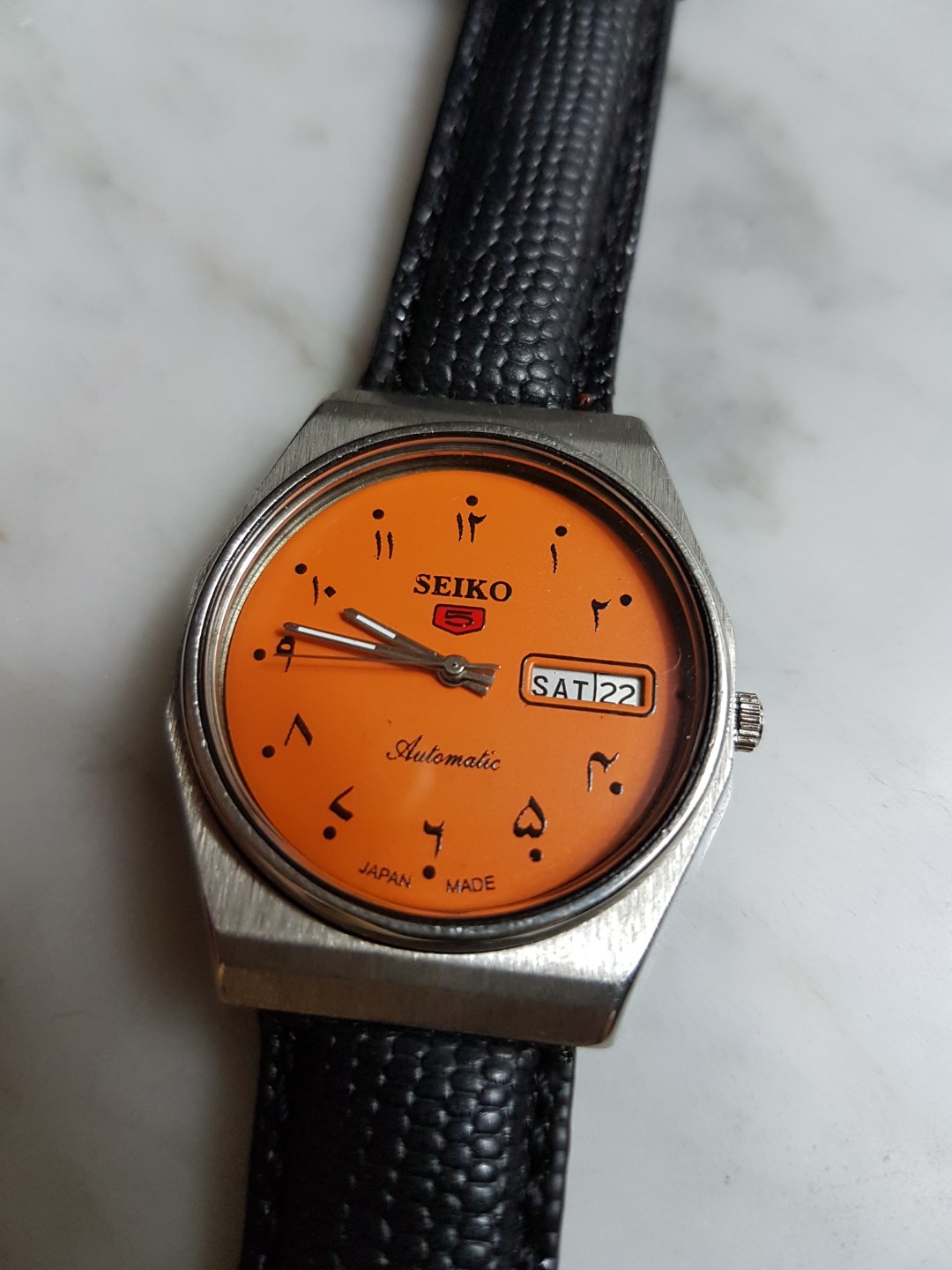 70 S Vintage Seiko 5 Auto Day Date Orange Dial With Arabic Marlers Nos Vintage Collectibles Vintage Watches Jewelry On Carousell
