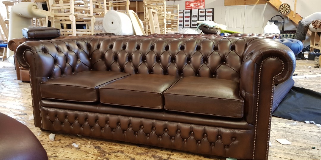 Authentic Chesterfield Sofa From England Furniture Sofas Authentic Chesterfield Sofa From England Furniture Sofas