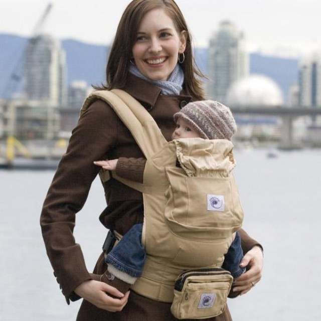 ergobaby camel