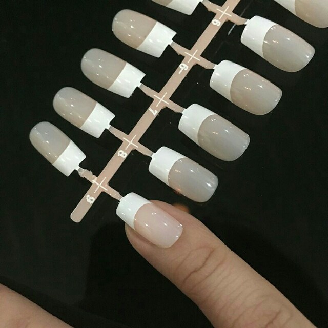 Fake Nails French Natural Kuku Palsu Olshop Fashion Olshop Produk Kecantikan Di Carousell carousell