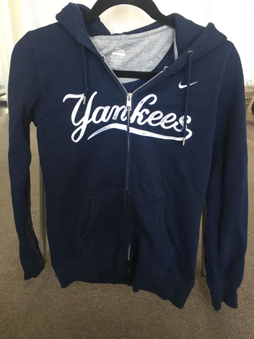 nike yankees hoodie