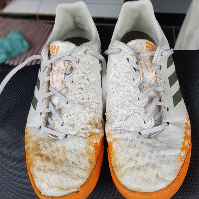 Sepatu Futsal Adidas Predator Absolado Fesyen Pria Sepatu Di Carousell