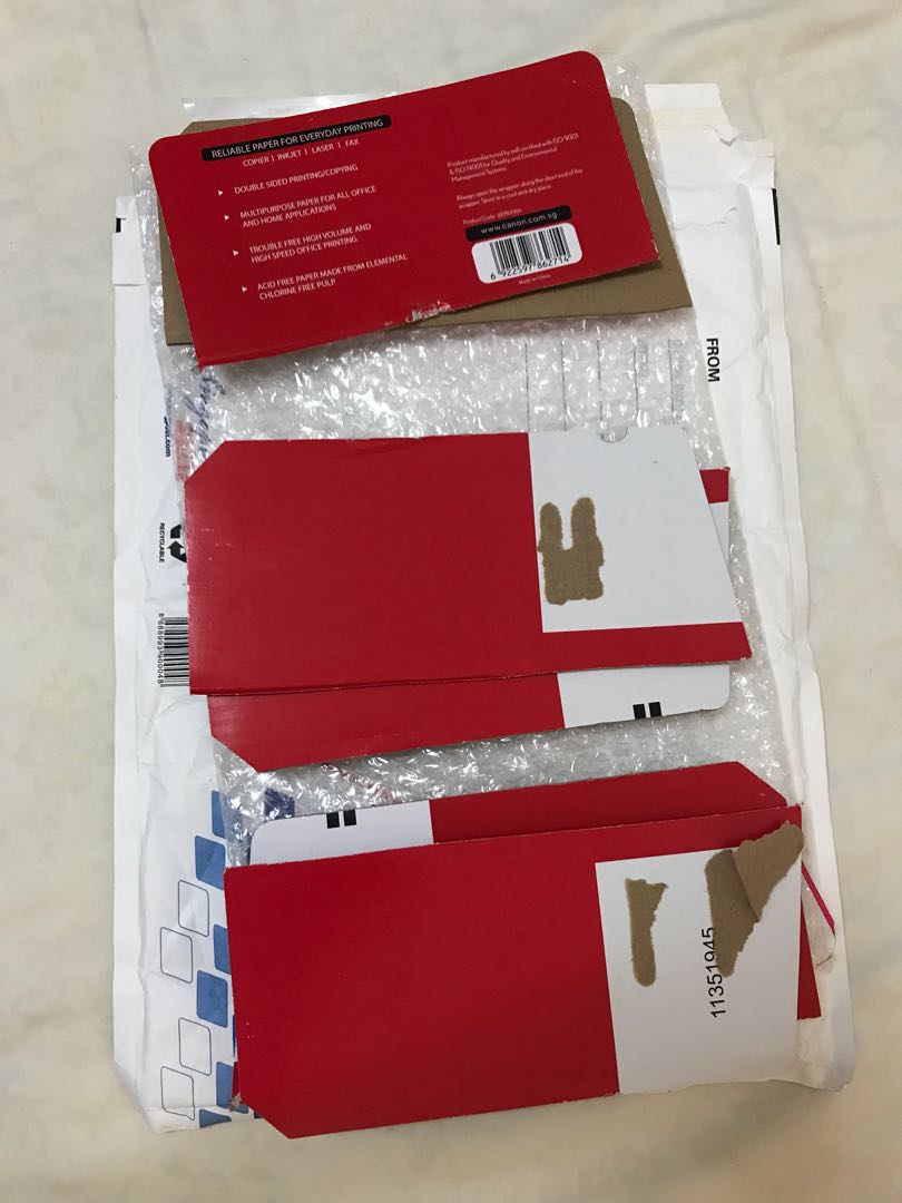 SHINee (Category: K-Wave Merchandise) located in Singapore. Submitted by 1122x0321 (Listing ID 158570653, Image 5). Description: I don’t understand how anyone can mail a L holder like this. Bought the same L holder from the same seller twice and both times received in this kinda state. Please have some common sense when mailing things. I asked you to insert a cardboard to back the folder up. Not just throw in random pieces of small cardboards tha