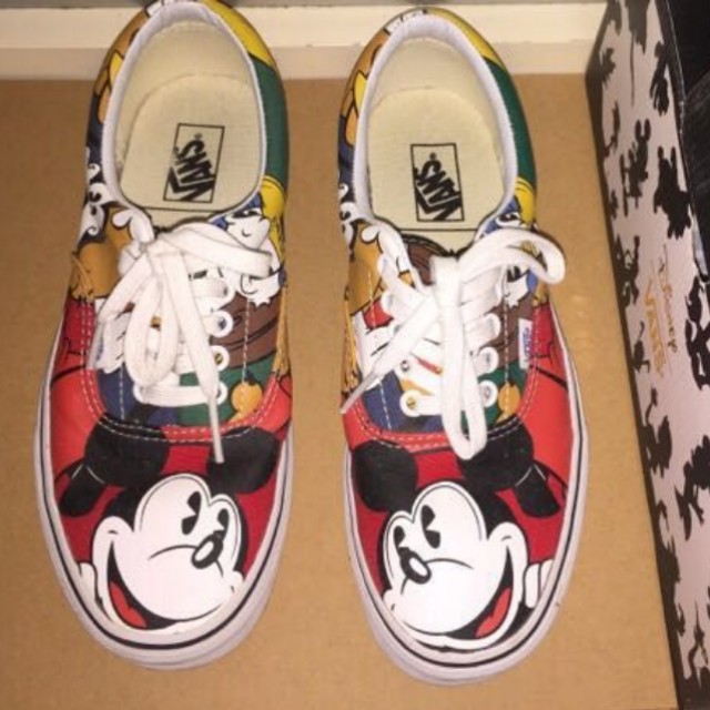 kasut vans cartoon