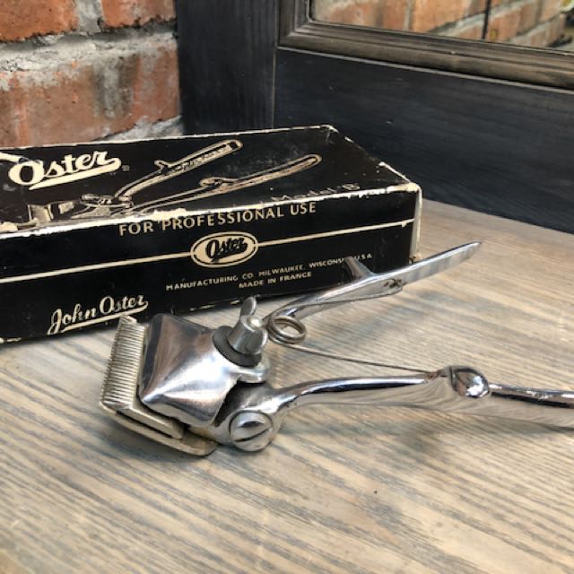 Vintage Oster Mfg Co Professional Use Hair Clipper Model 8