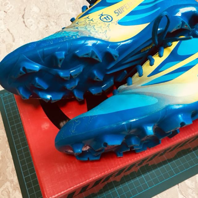 Warrior football boots store