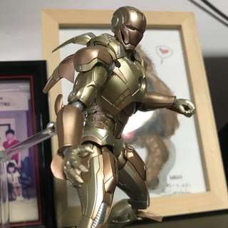 Figma Iron Man 3 Gold