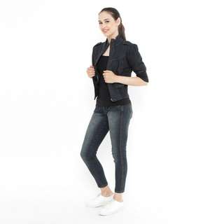 Bolero hitam (Q7175)