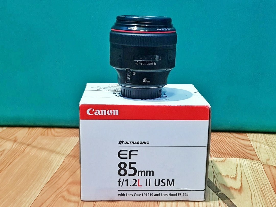 canon ef 85mm f1 2 l ii usm like new