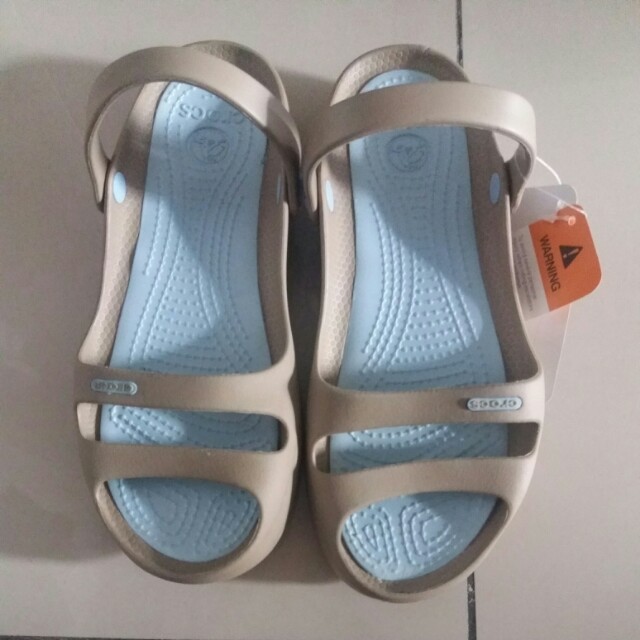 crocs cleo 2