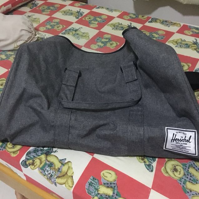 Herschel Novel Duffle Bag Gray, Men's Fashion, Bags, Backpacks on Carousell