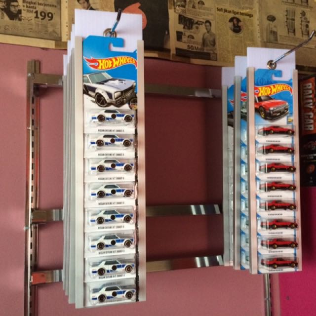Hot wheels rack 2025