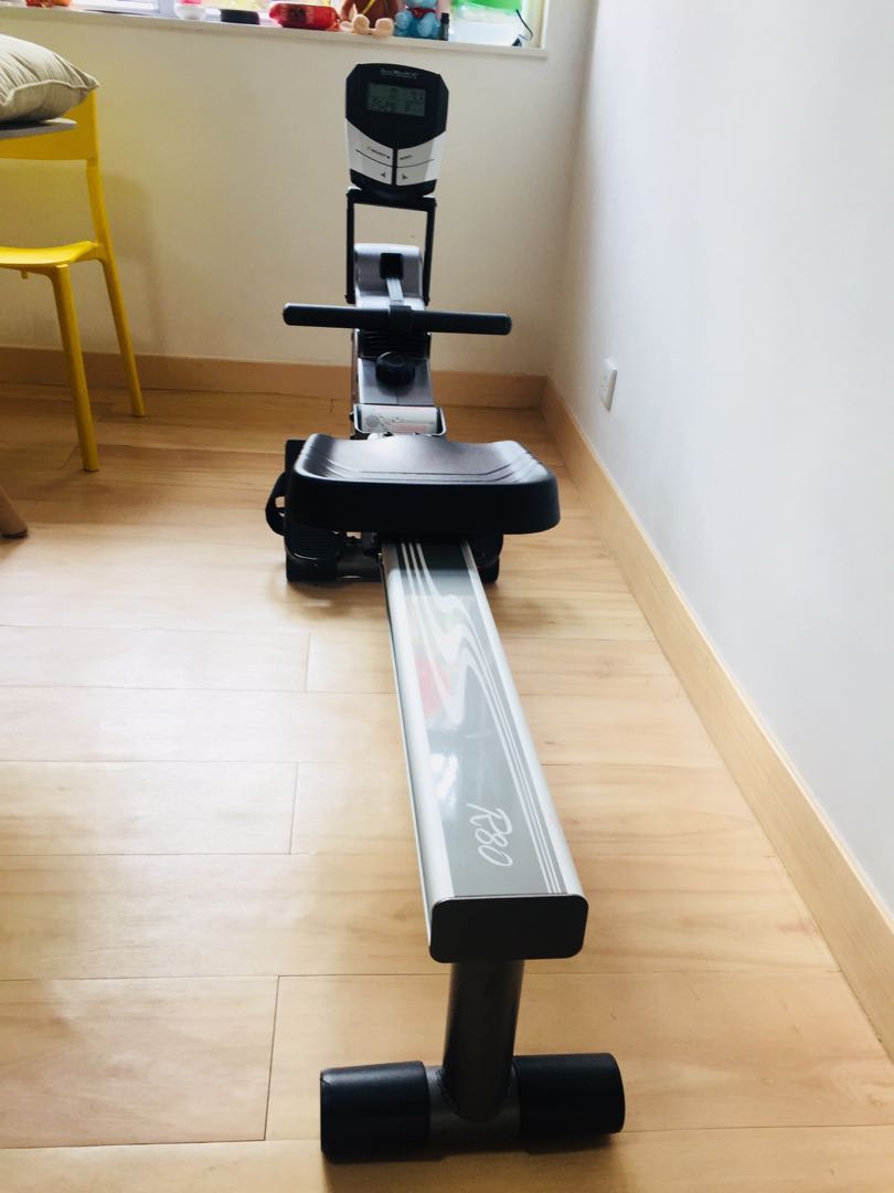 Infiniti R80 Rowing Machine