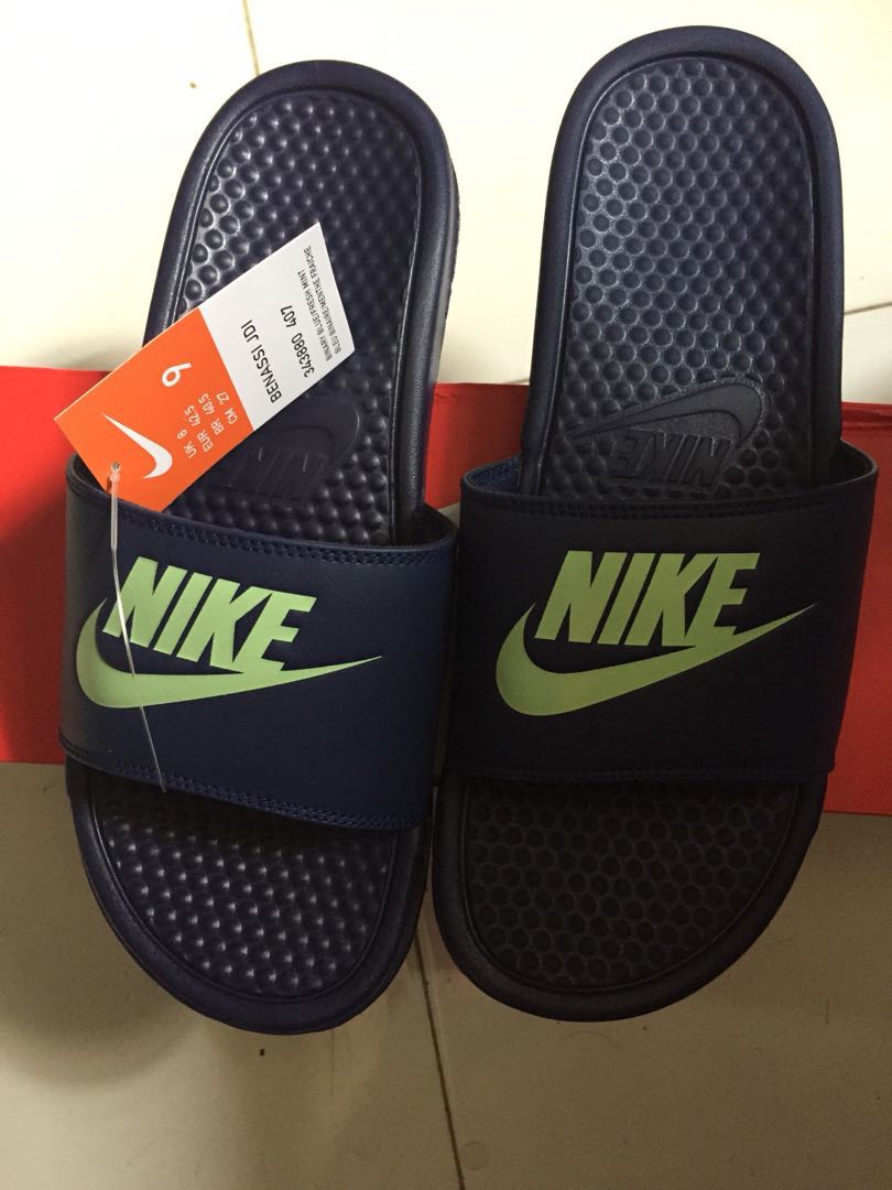 nike benassi slides navy