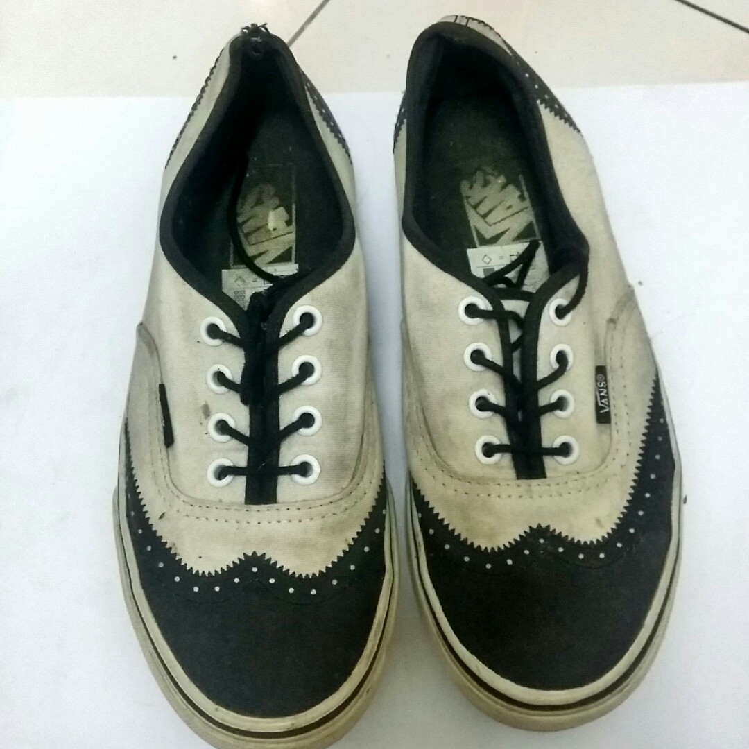 vans wingtip shoes