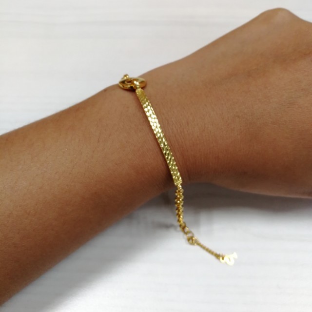 Wah chan gold bracelet price discount