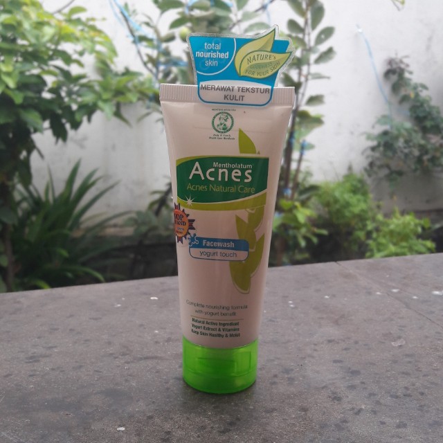 Acnes Face Wash Yoghurt Health Beauty Skin Bath Body On Carousell