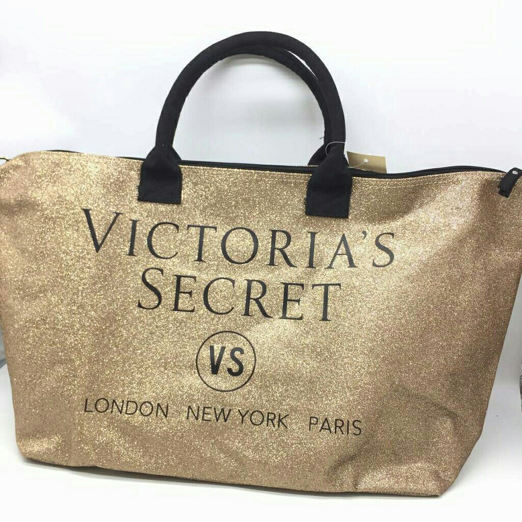 Authentic Victoria secret travel bag, Hobbies & Toys, Travel, Luggages