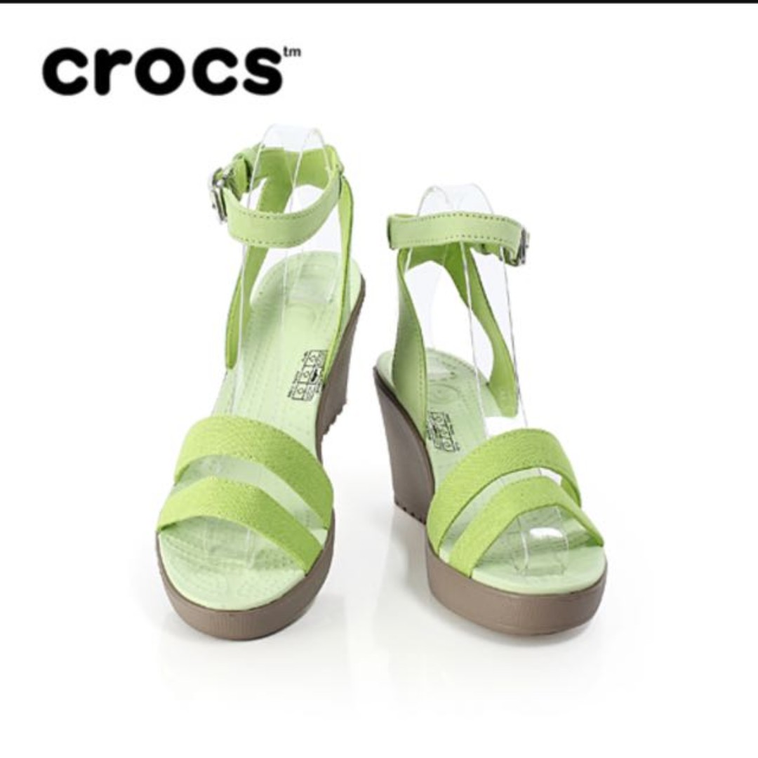 crocs women's leigh wedge sandal
