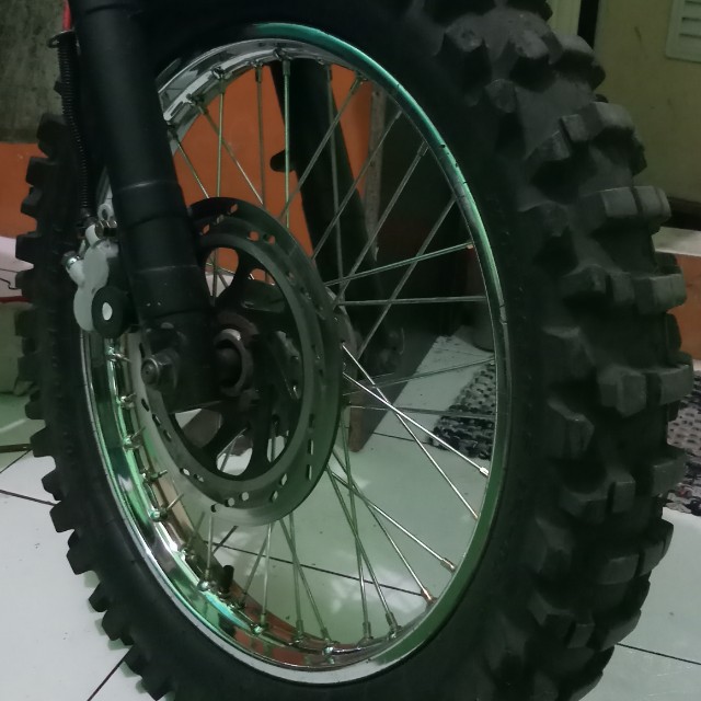 kawasaki bajaj pulsar 180, Motor di Carousell