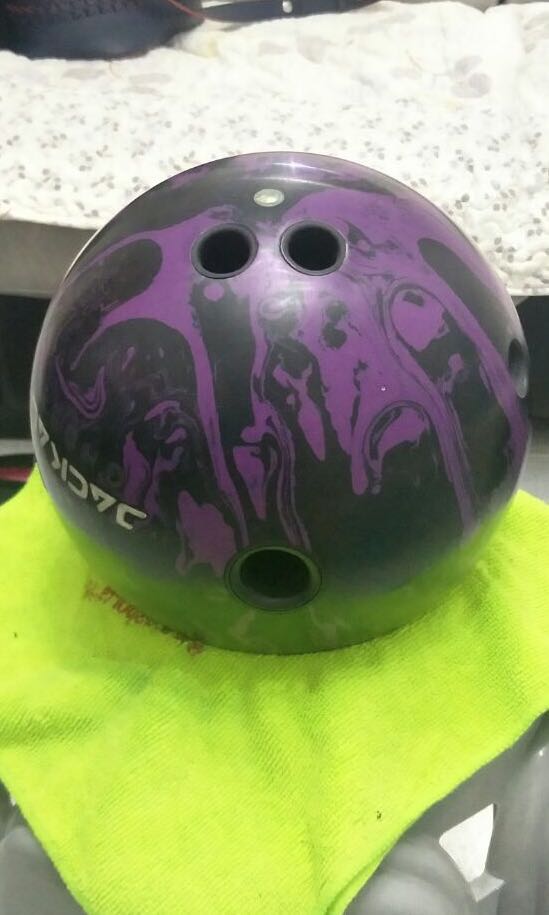 Motiv Jackal Ghost 15lbs bowling ball, Sports Equipment, Sports & Games