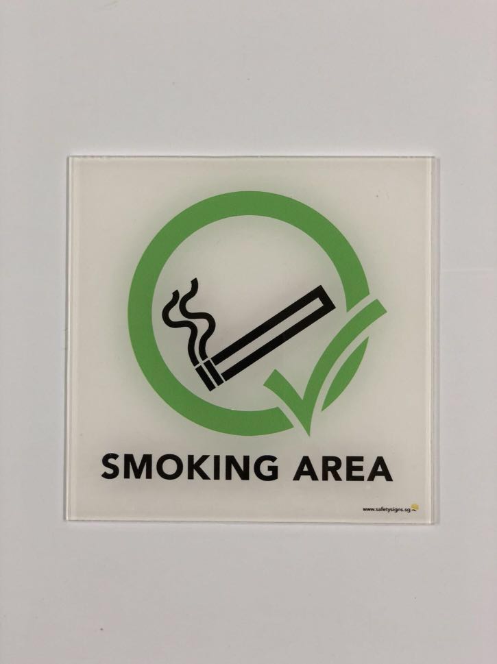 P019_ACR Smoking Area Acrylic Sign. Copyright 2018 www.safetysigns.sg. All Rights Reserved