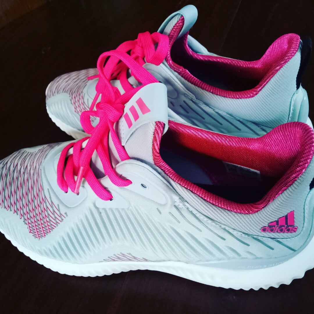 Sepatu Sport Adidas Ori Women S Fashion Women S Shoes On Carousell