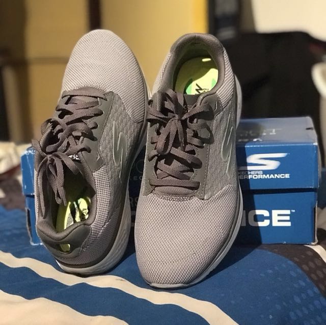 Skechers goga max 2018 sales