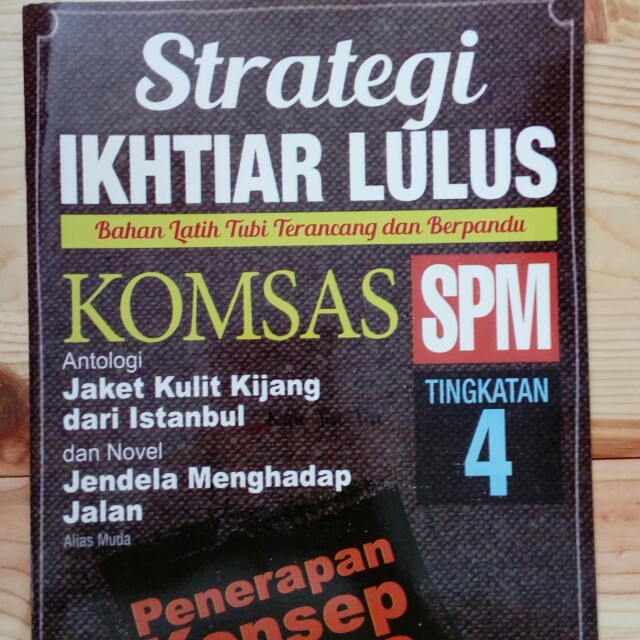Spm Bm Komsas Tingkatan 4 20under Textbooks On Carousell